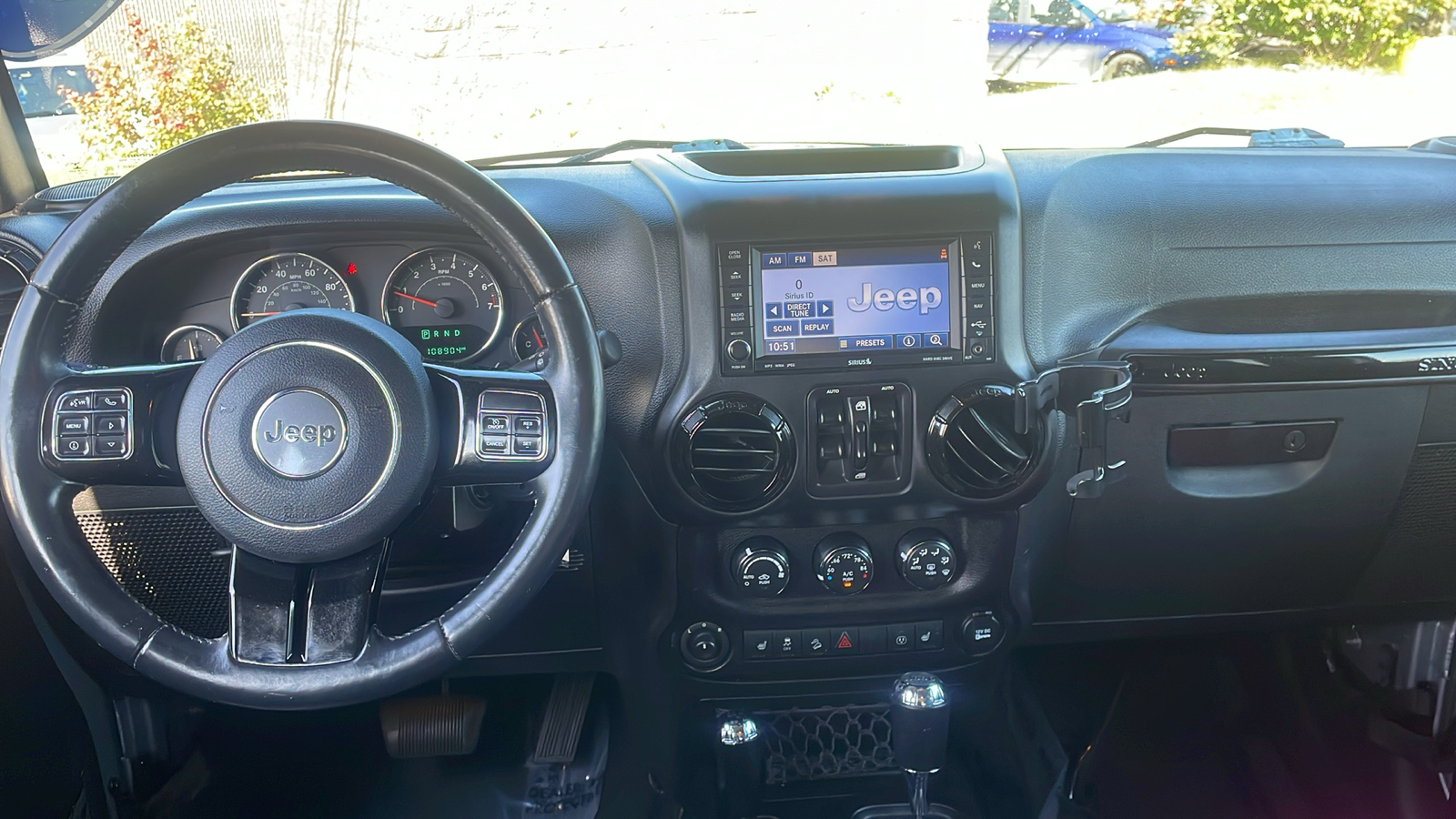 2015 Jeep Wrangler Unlimited Sahara Altitude 12