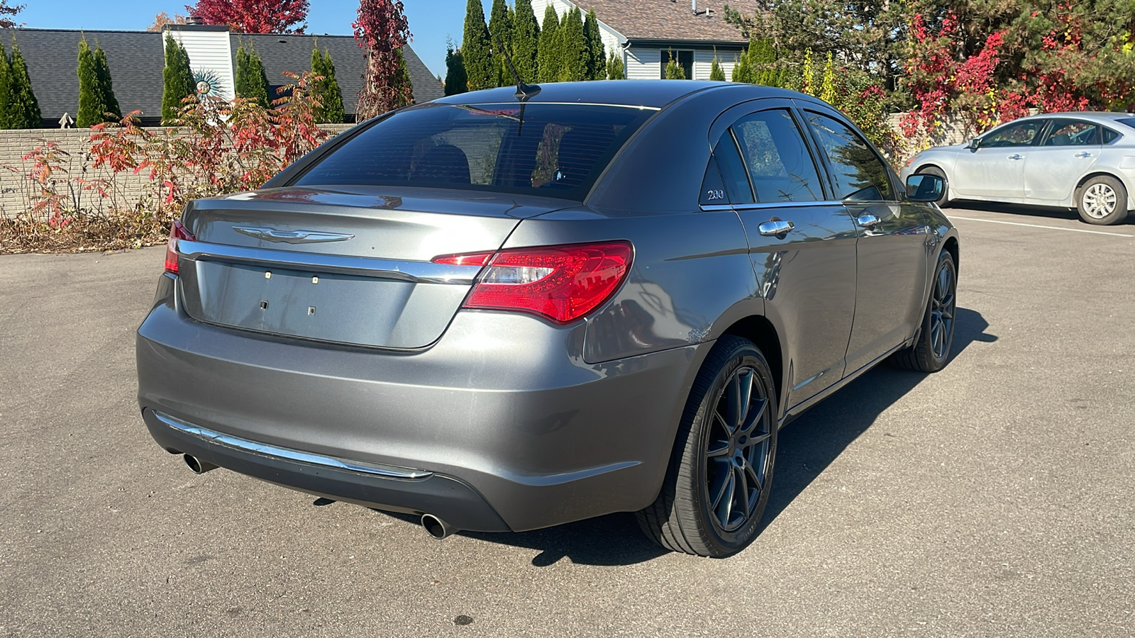 2012 Chrysler 200 Limited 4