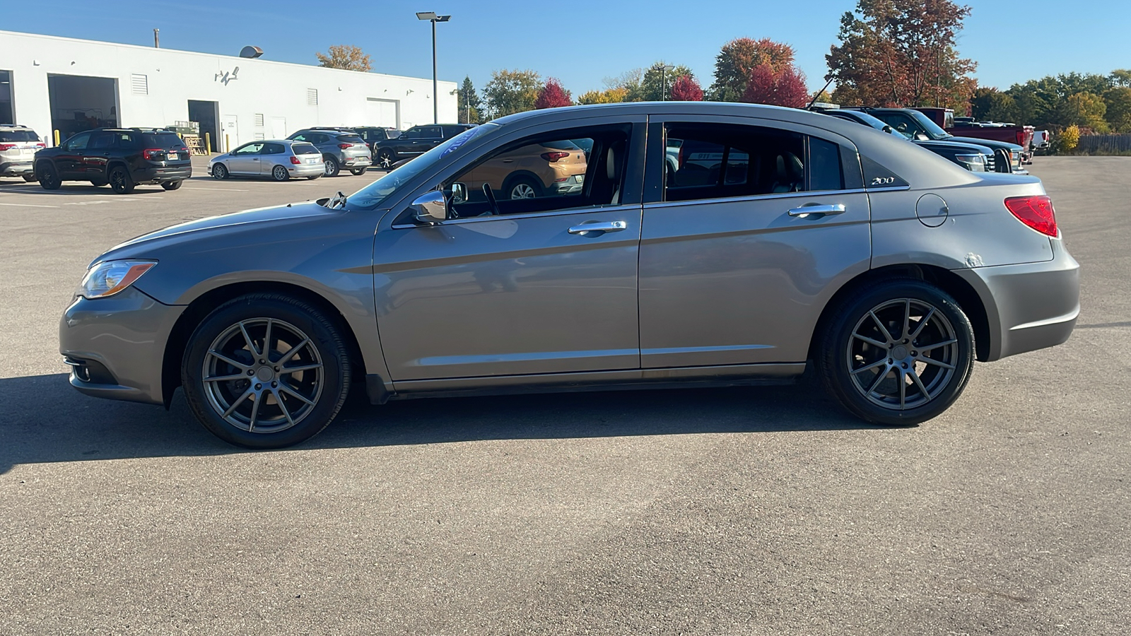 2012 Chrysler 200 Limited 6