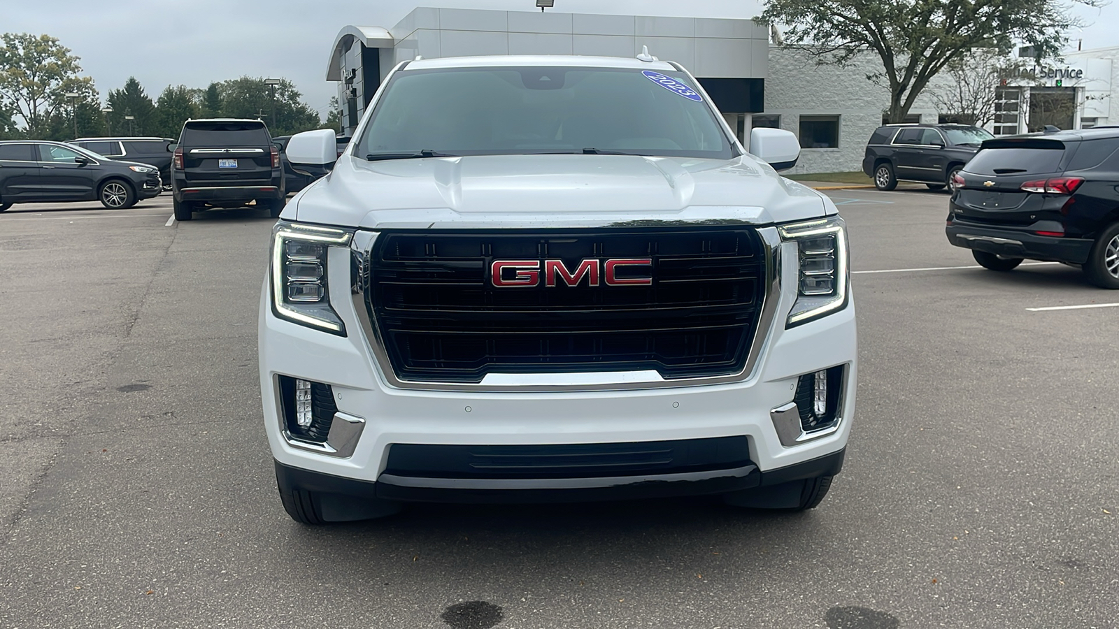 2023 GMC Yukon SLE 34