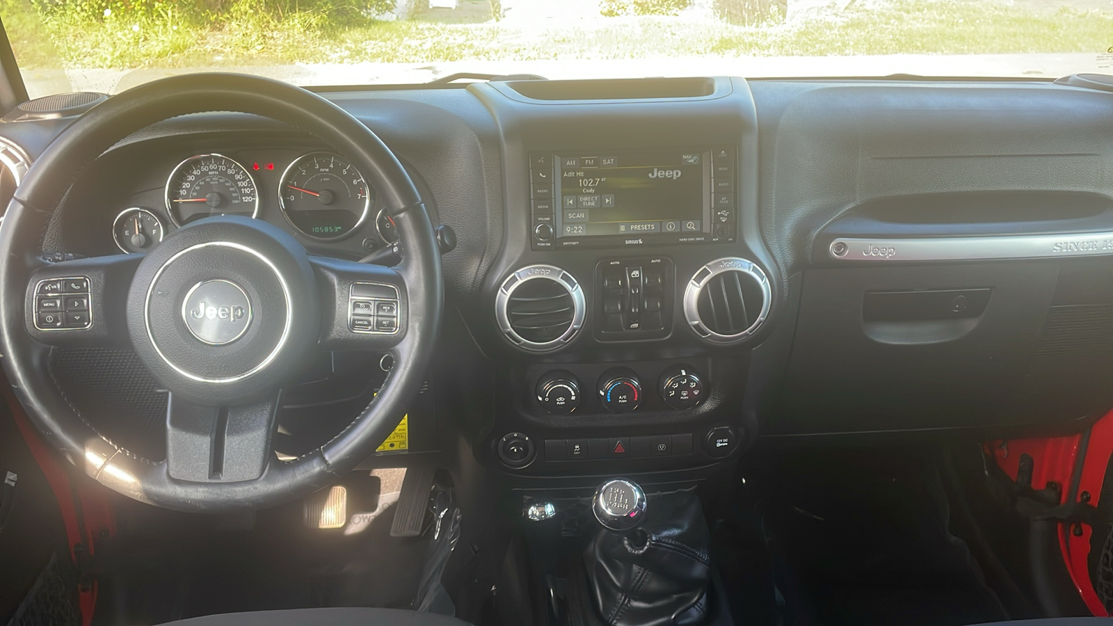 2015 Jeep Wrangler Unlimited Sahara 12