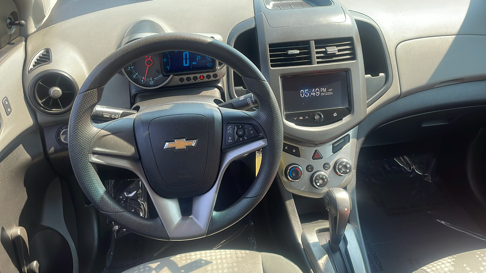 2014 Chevrolet Sonic LS 14