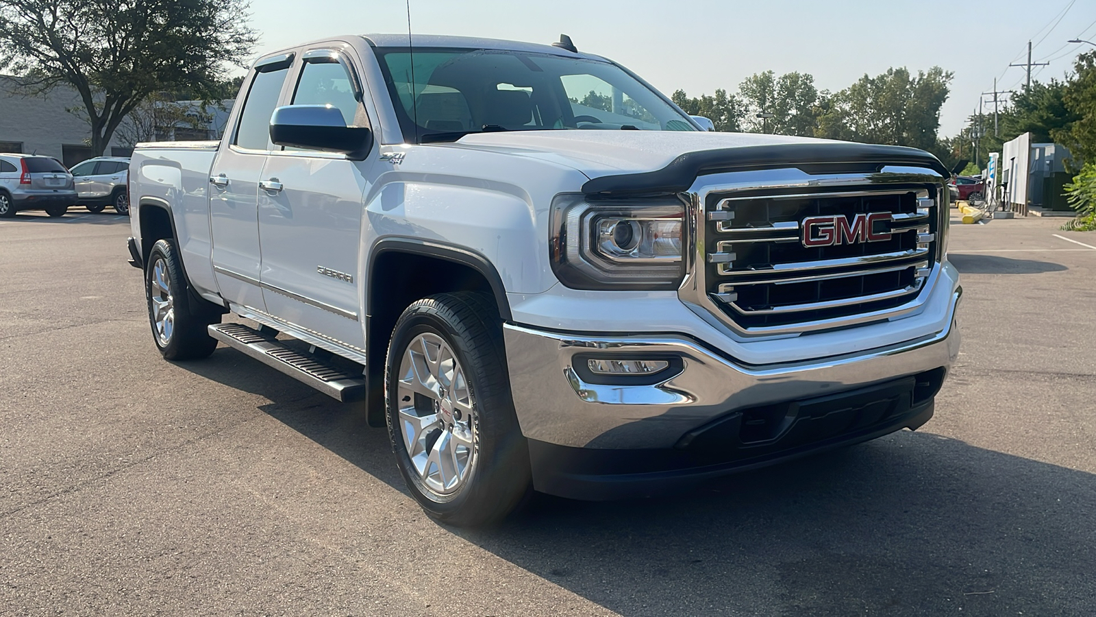 2017 GMC Sierra 1500 SLT 2