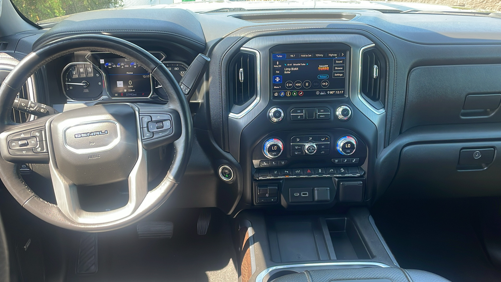 2020 GMC Sierra 2500HD Denali 12