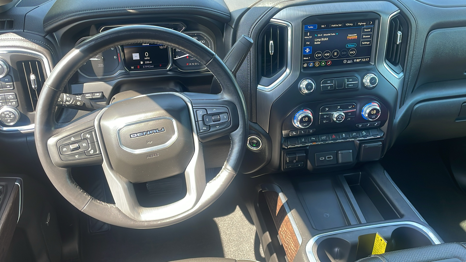 2020 GMC Sierra 2500HD Denali 13