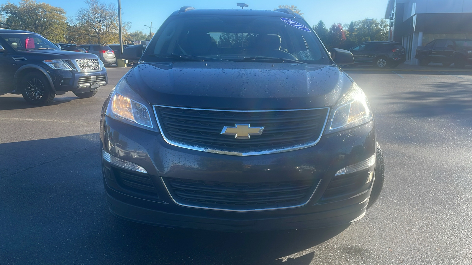 2017 Chevrolet Traverse LS 32