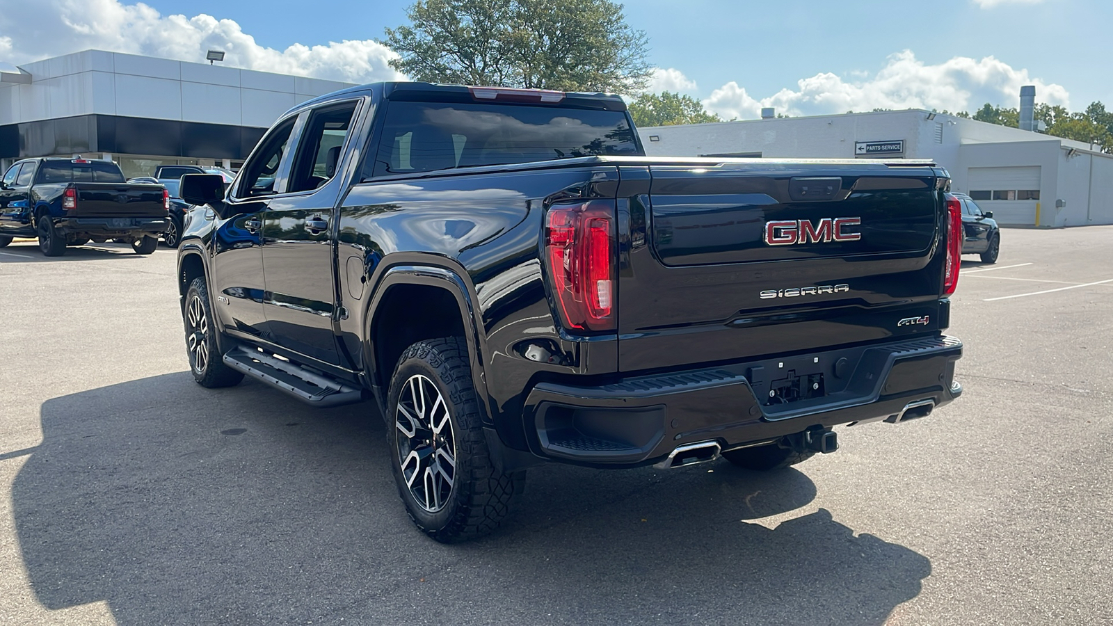 2023 GMC Sierra 1500 AT4 4