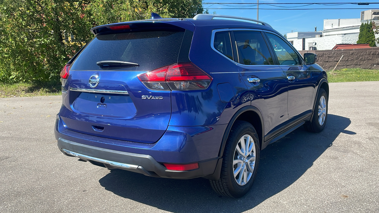 2017 Nissan Rogue SV 4