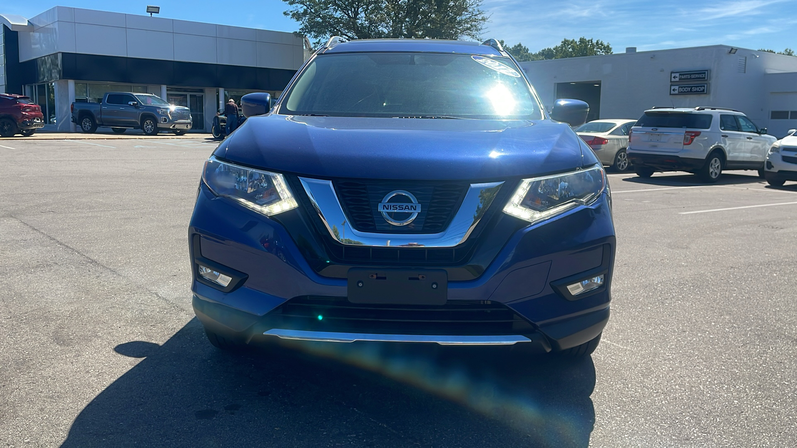 2017 Nissan Rogue SV 32