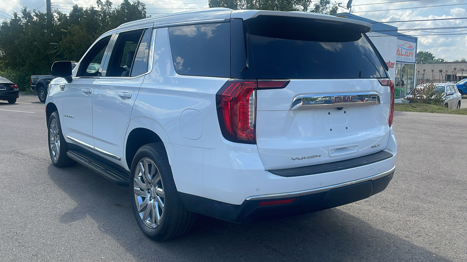 2021 GMC Yukon SLT 5