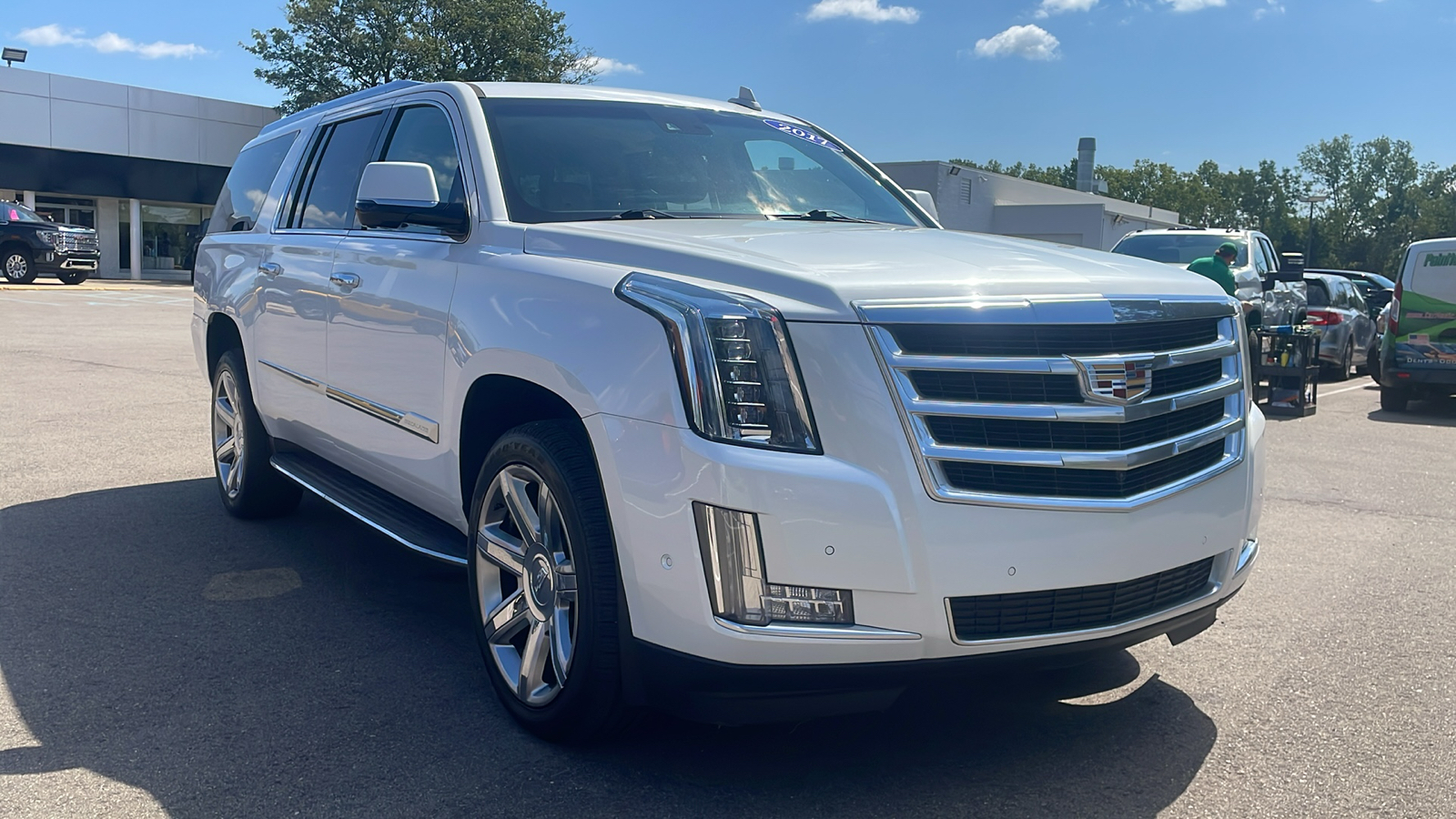 2017 Cadillac Escalade ESV Luxury 2