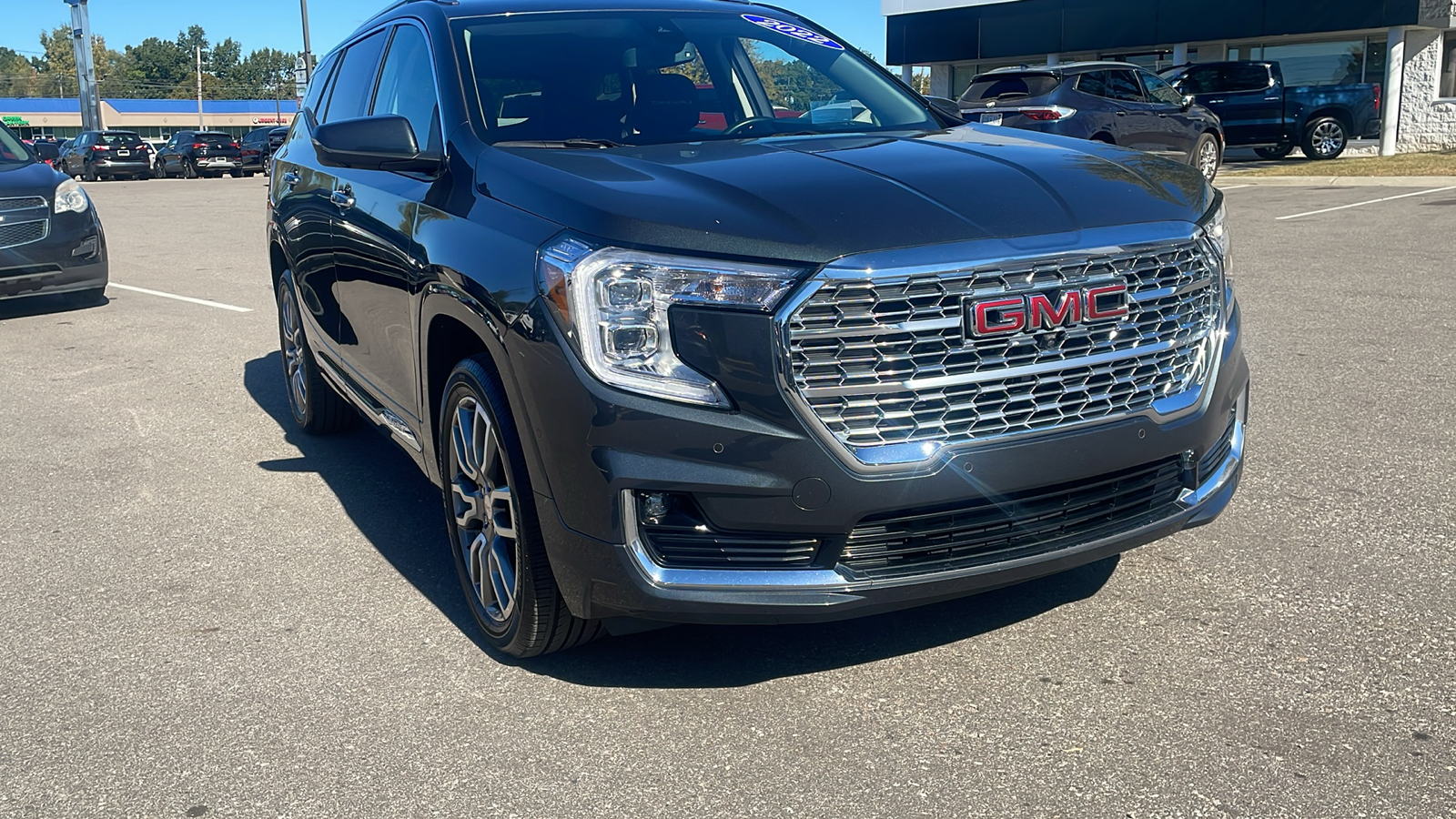 2022 GMC Terrain Denali 2