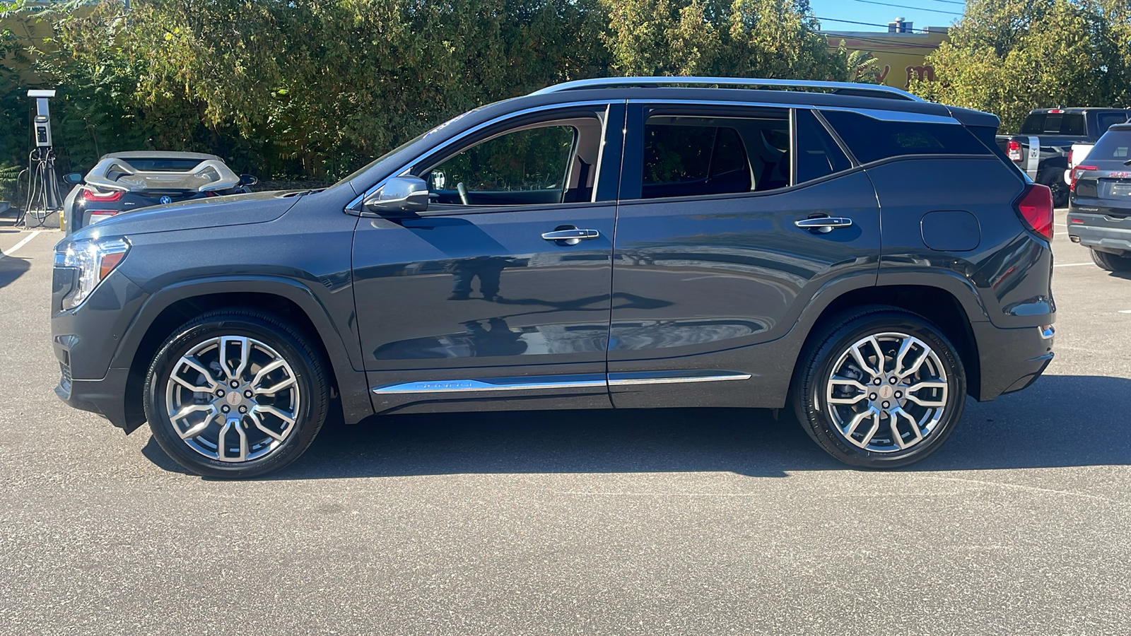 2022 GMC Terrain Denali 6