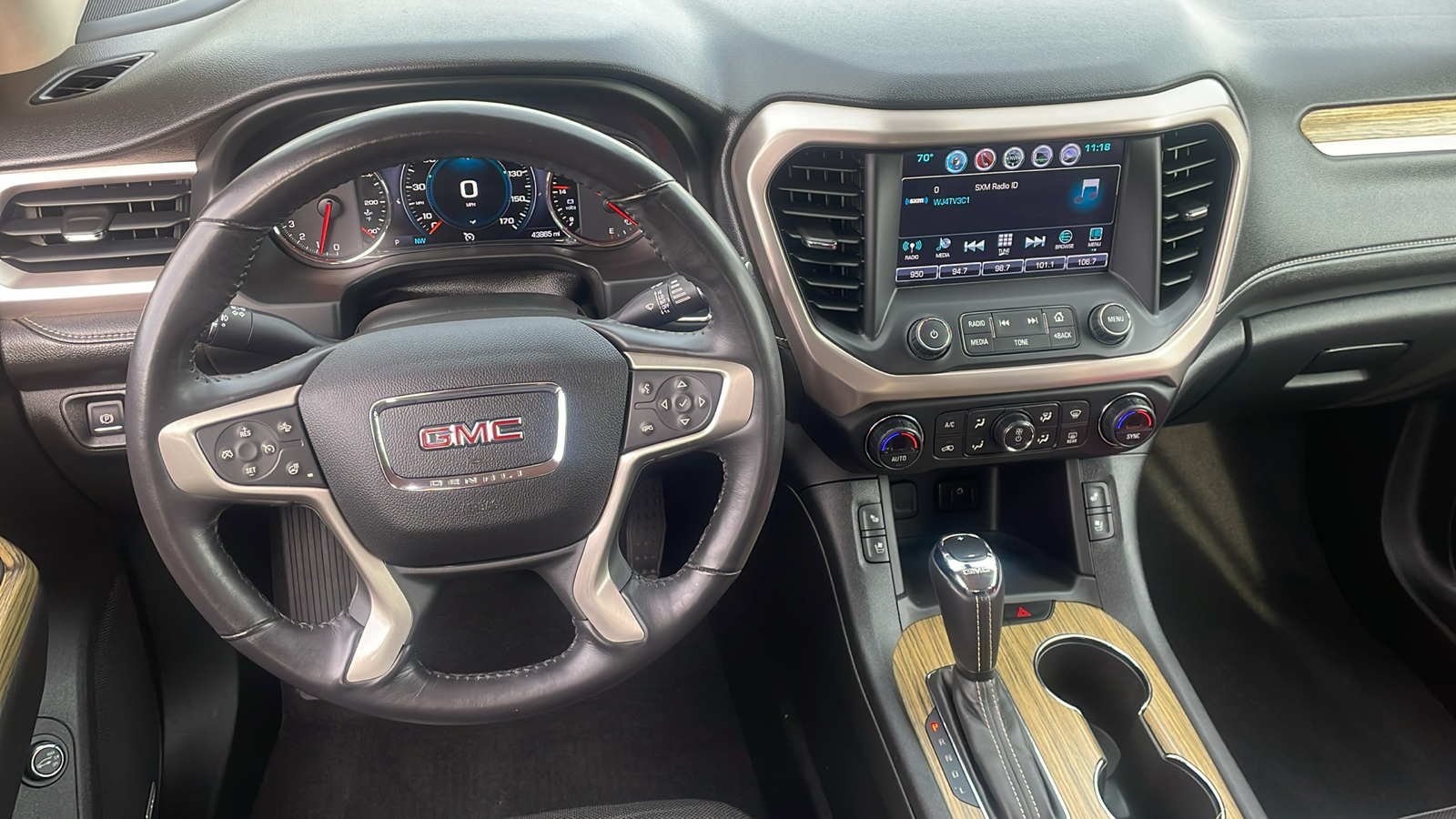 2018 GMC Acadia Denali 13