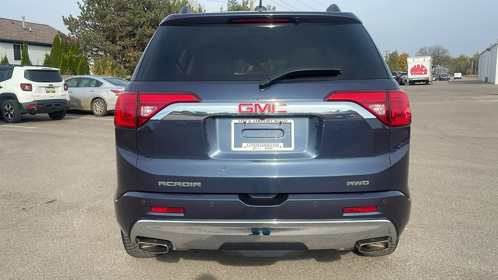 2018 GMC Acadia Denali 32