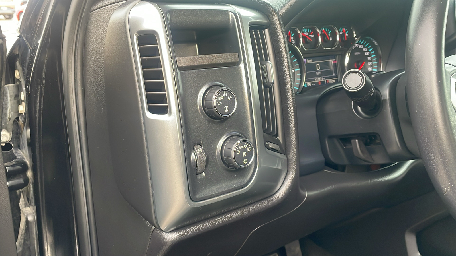 2015 Chevrolet Silverado 1500 LT 10