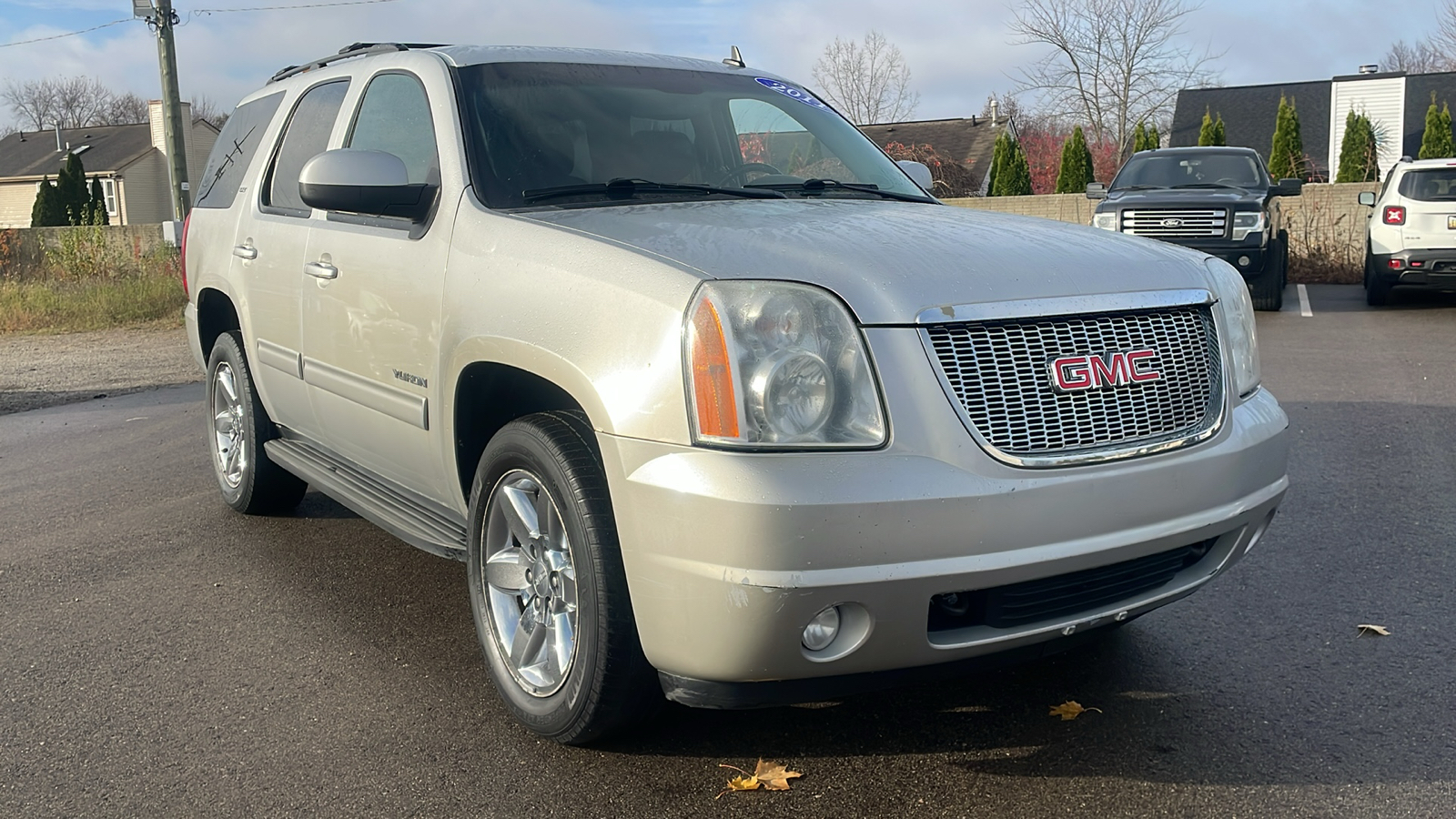 2011 GMC Yukon SLT 2