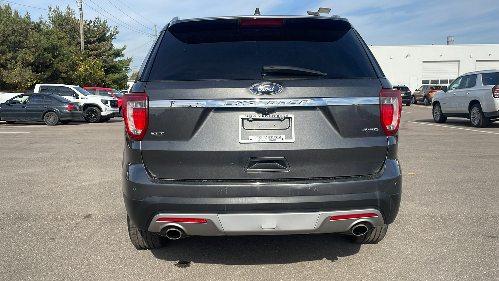 2017 Ford Explorer XLT 34