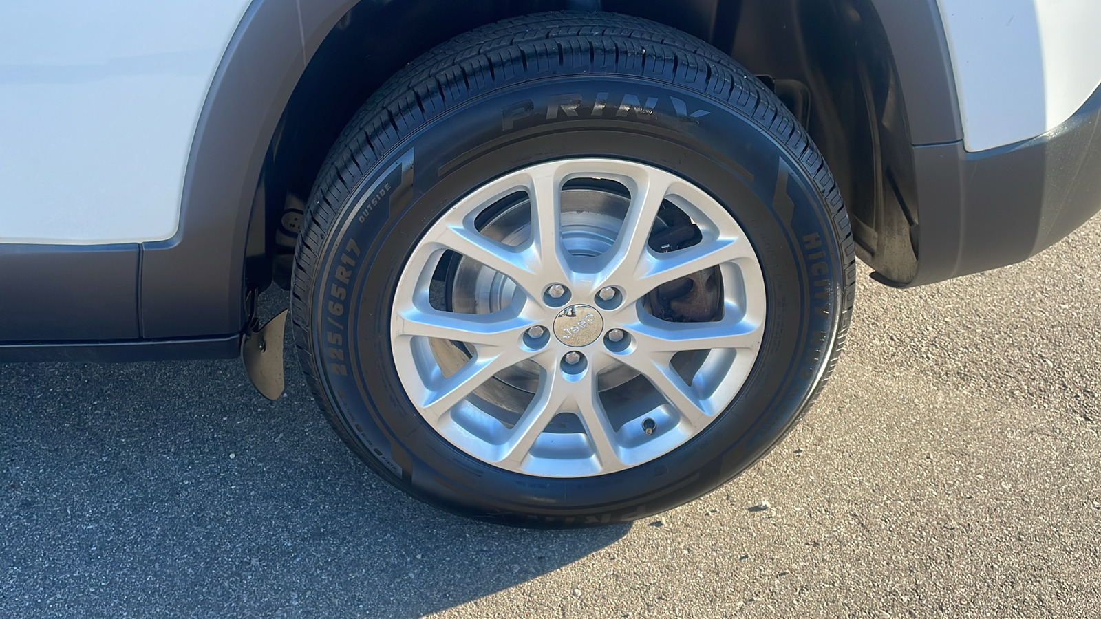 2016 Jeep Cherokee Latitude 28