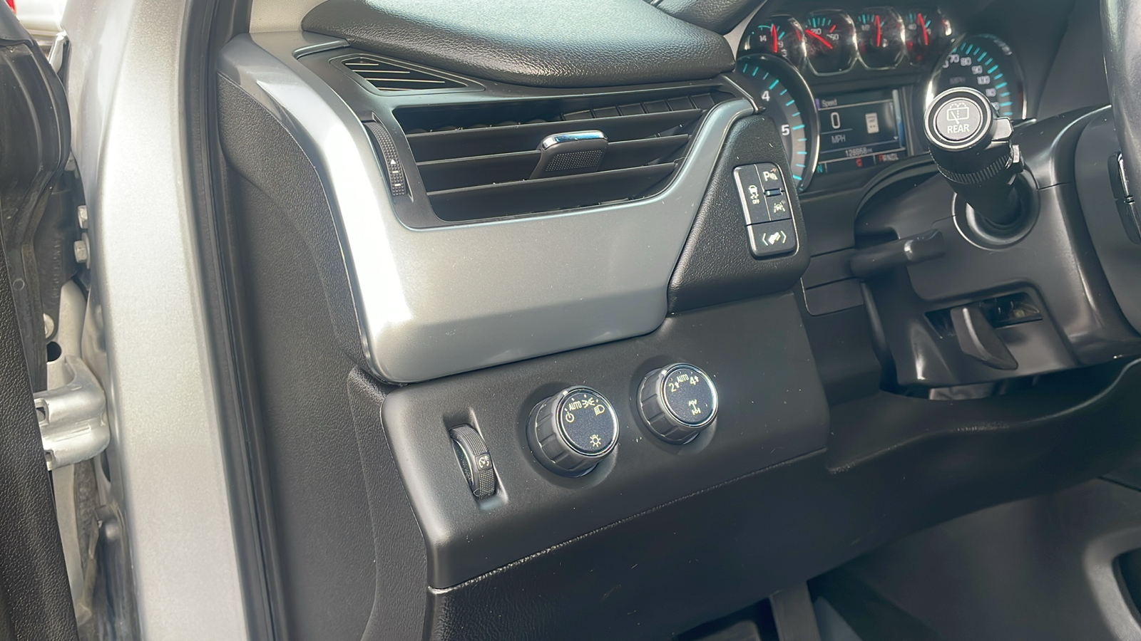 2018 Chevrolet Tahoe LT 10