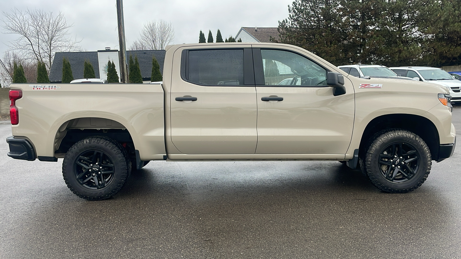 2022 Chevrolet Silverado 1500 Custom Trail Boss 3