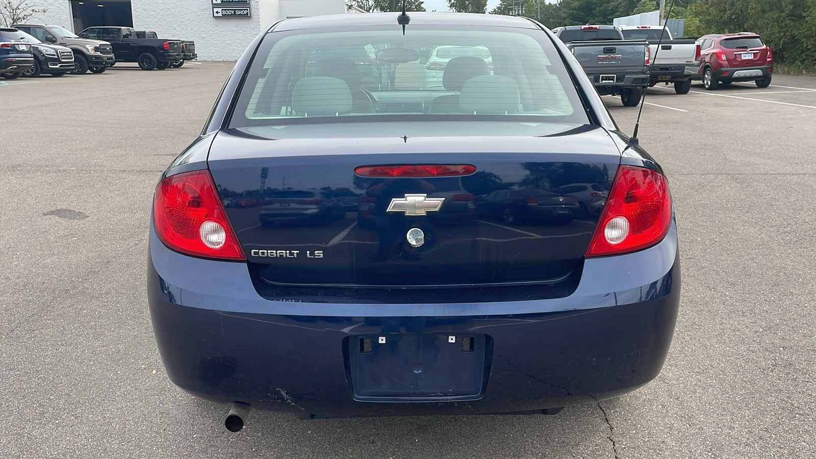 2009 Chevrolet Cobalt LS 25