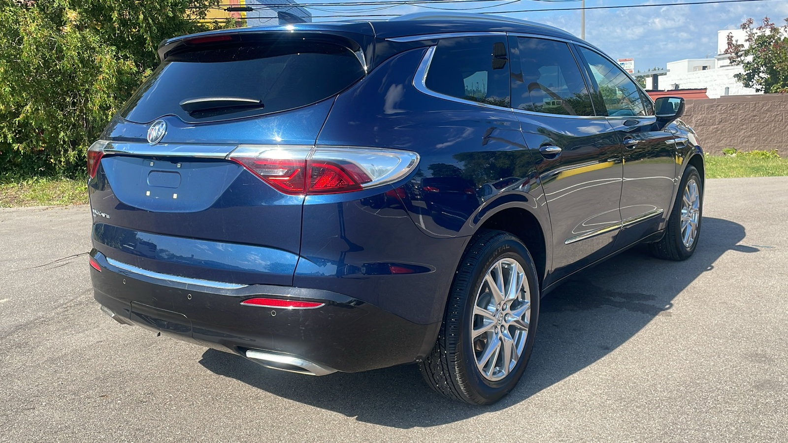 2023 Buick Enclave Essence 4