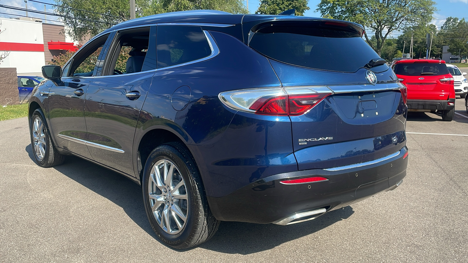 2023 Buick Enclave Essence 5