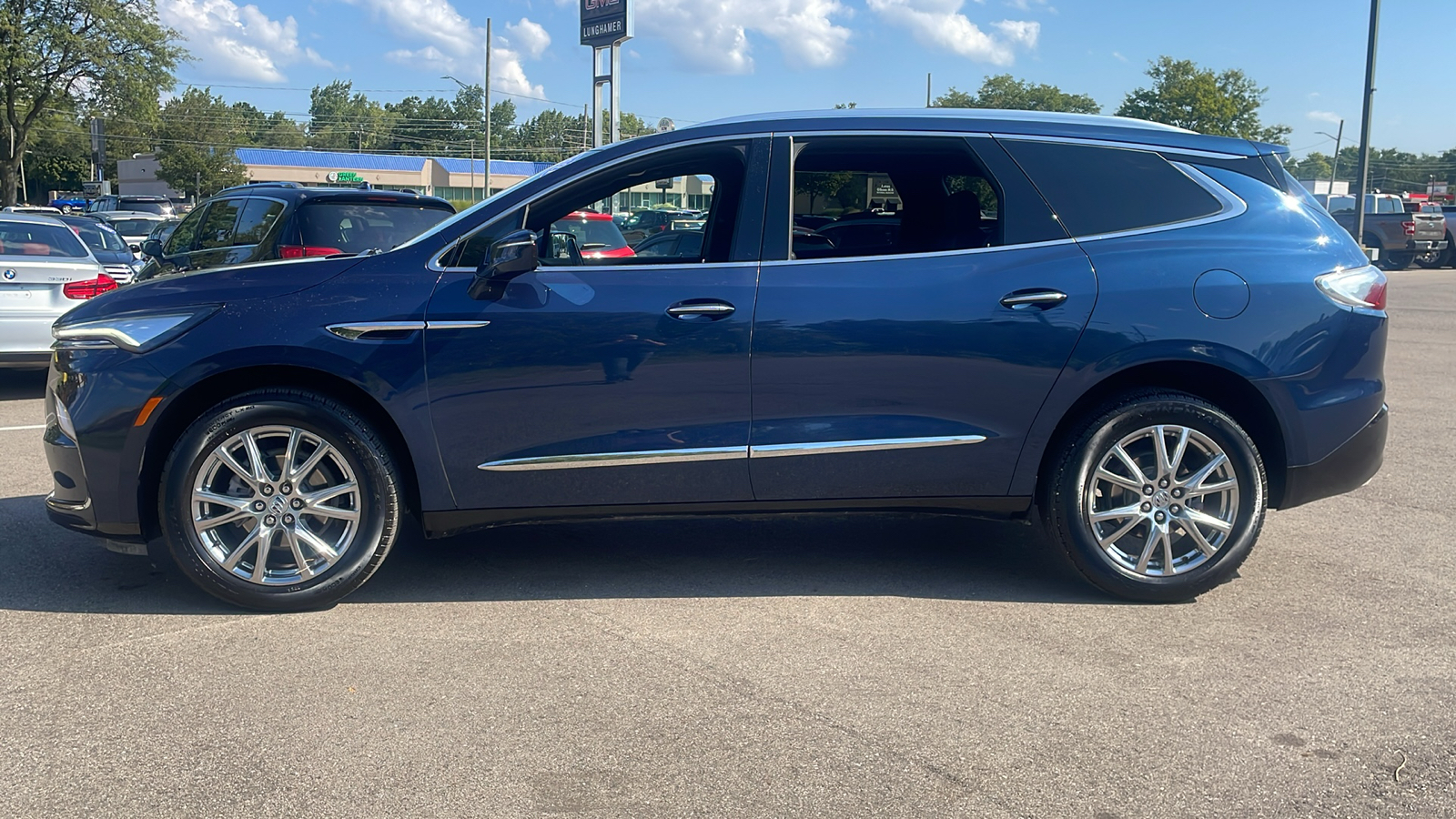 2023 Buick Enclave Essence 6