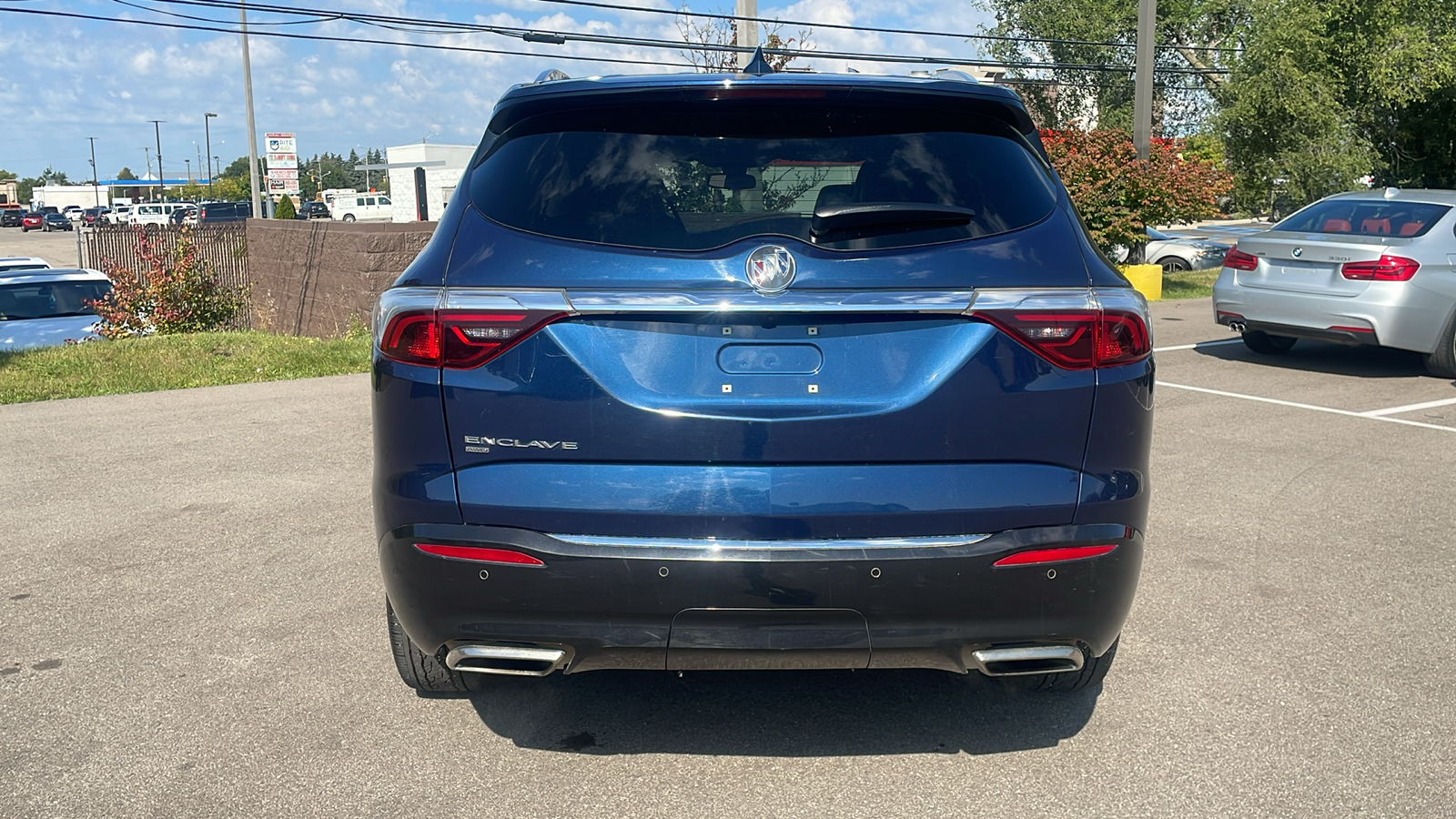 2023 Buick Enclave Essence 32