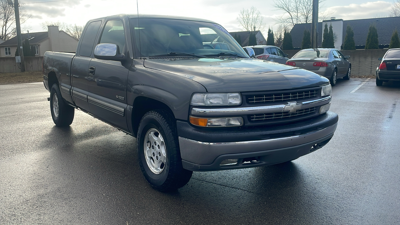 2001 Chevrolet Silverado 1500 LS 2