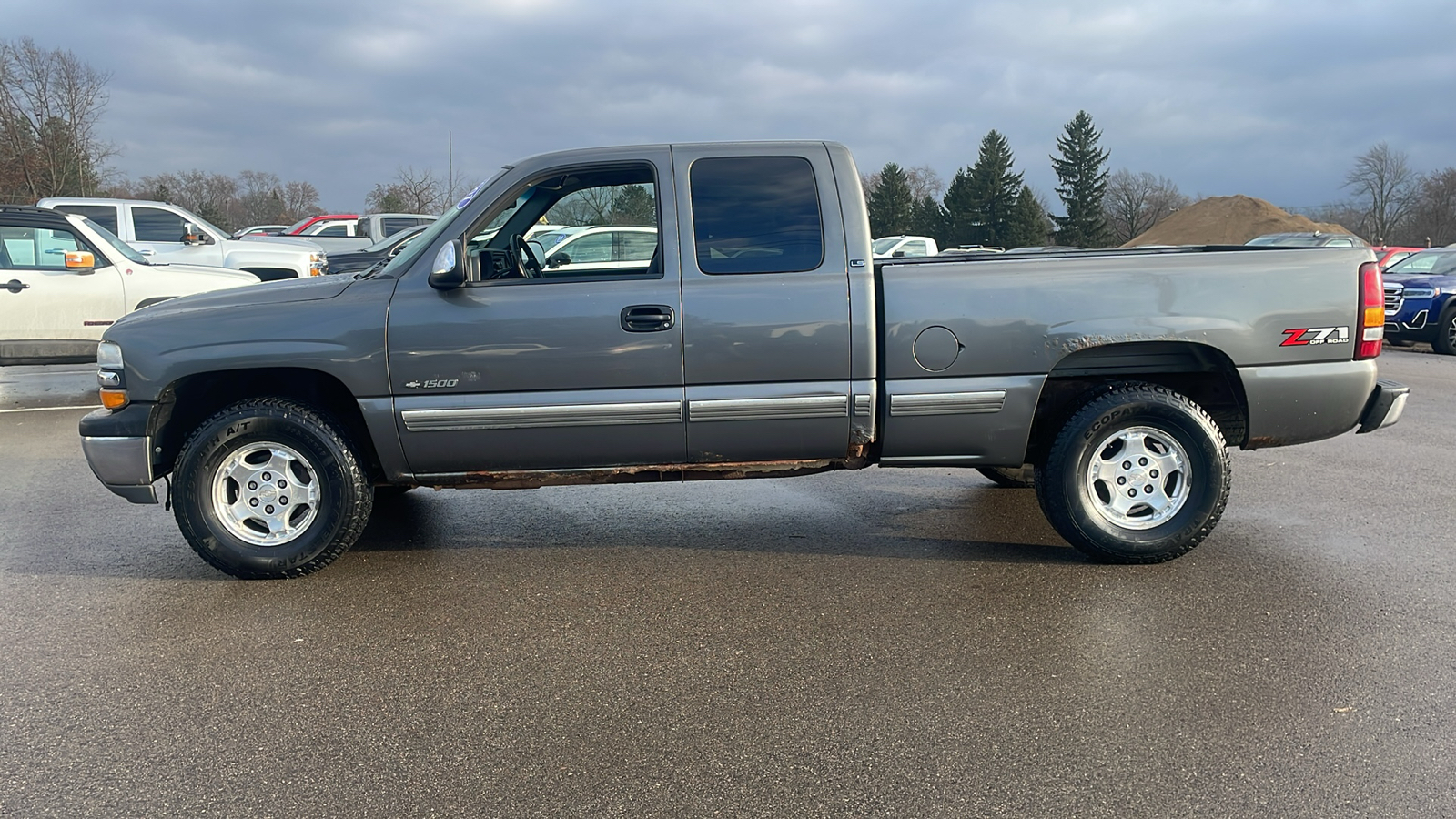 2001 Chevrolet Silverado 1500 LS 6