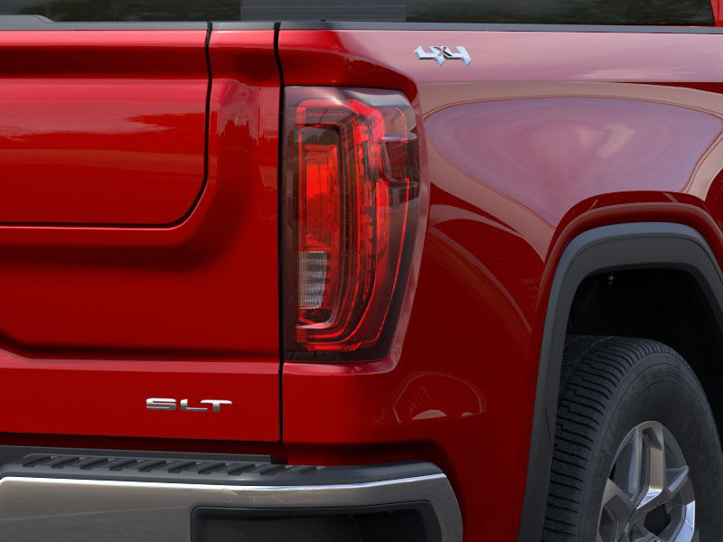 2025 GMC Sierra 1500 SLT 11