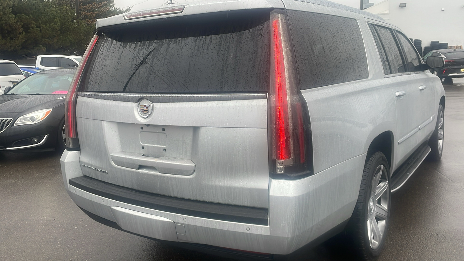 2015 Cadillac Escalade ESV Luxury 4