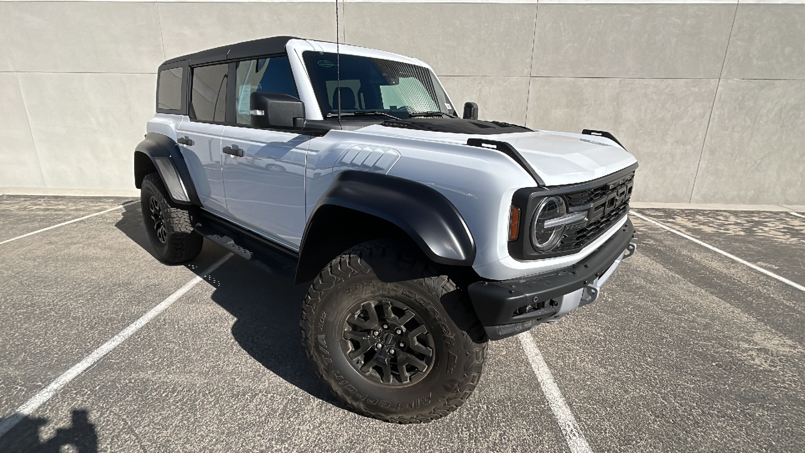 2023 Ford Bronco Raptor 1