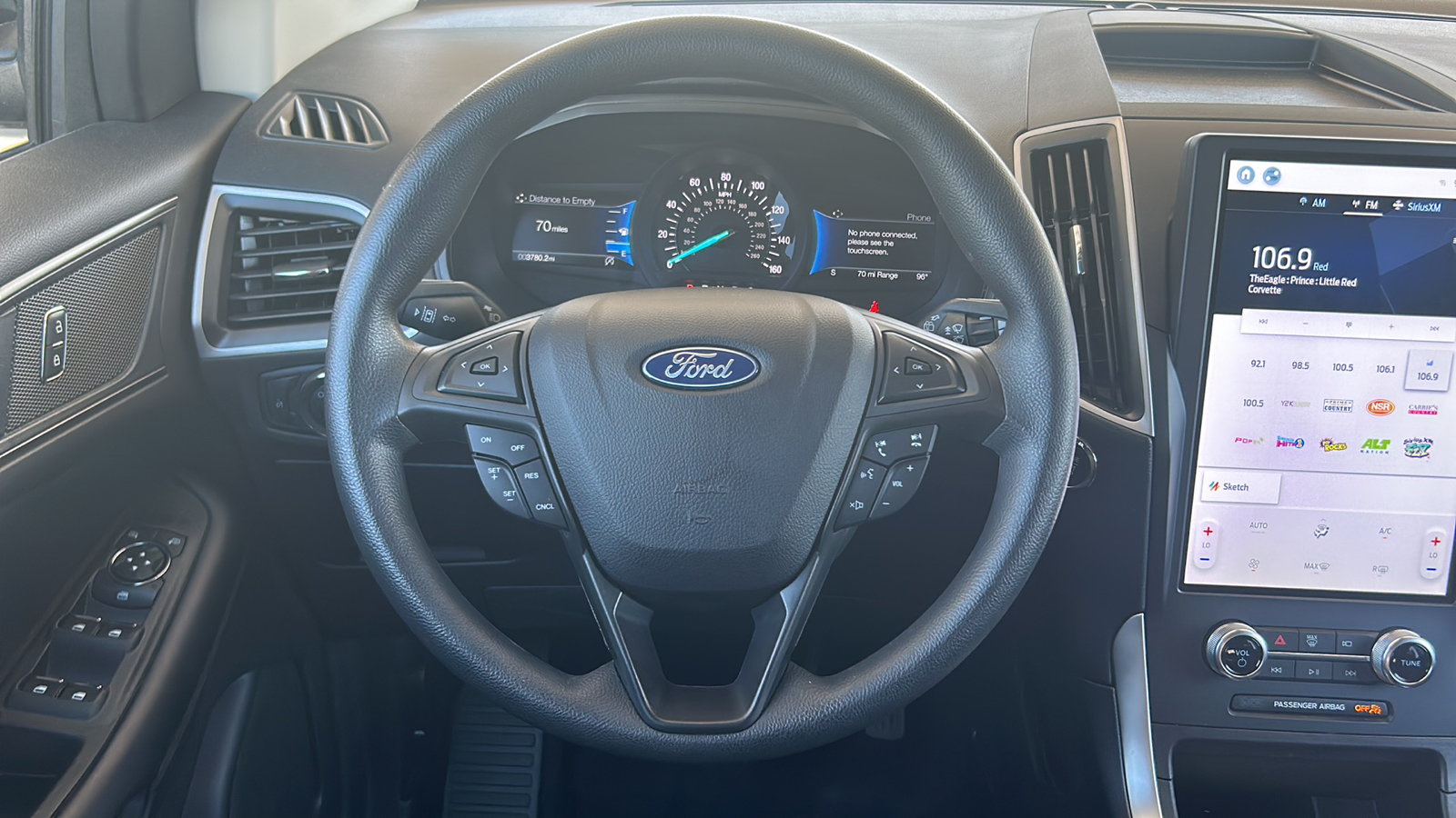 2023 Ford Edge SE 10