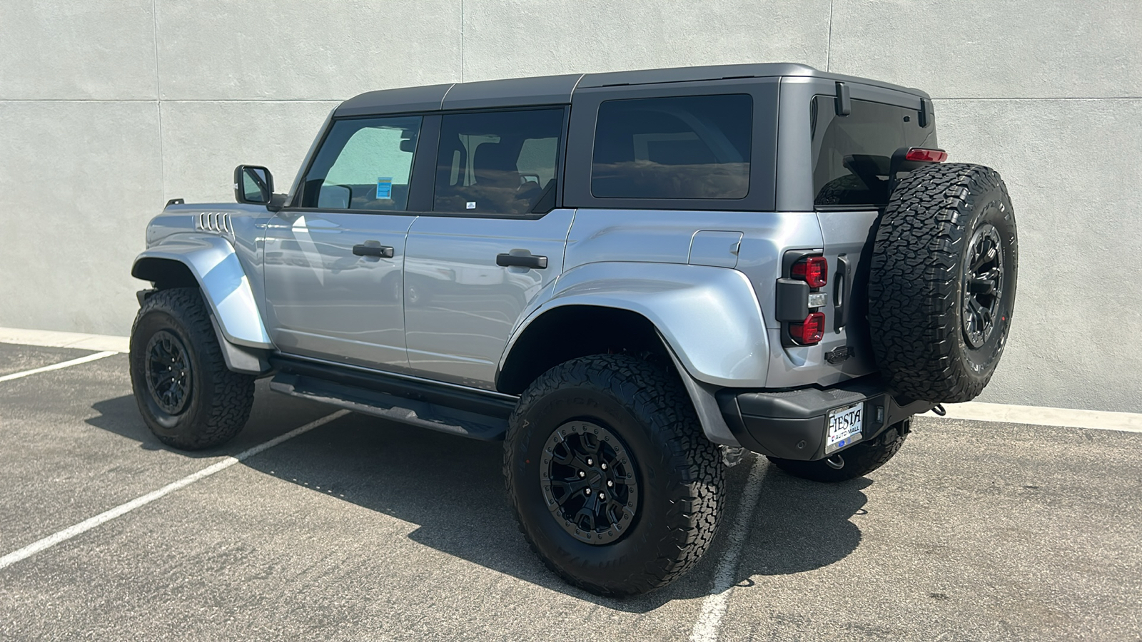 2024 Ford Bronco Raptor 2