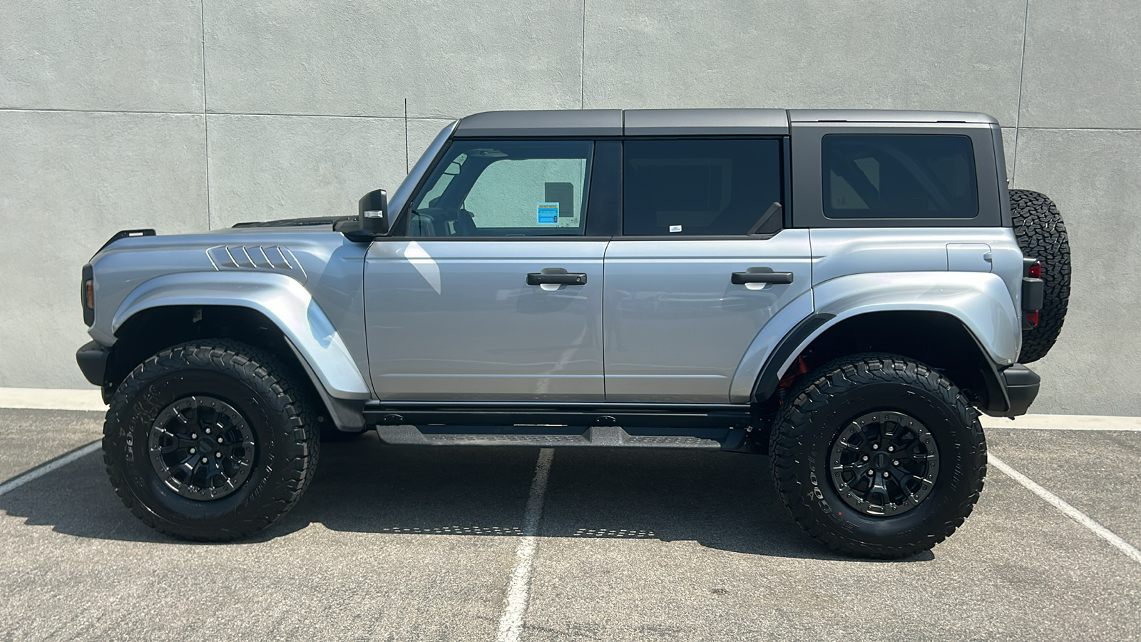 2024 Ford Bronco Raptor 3