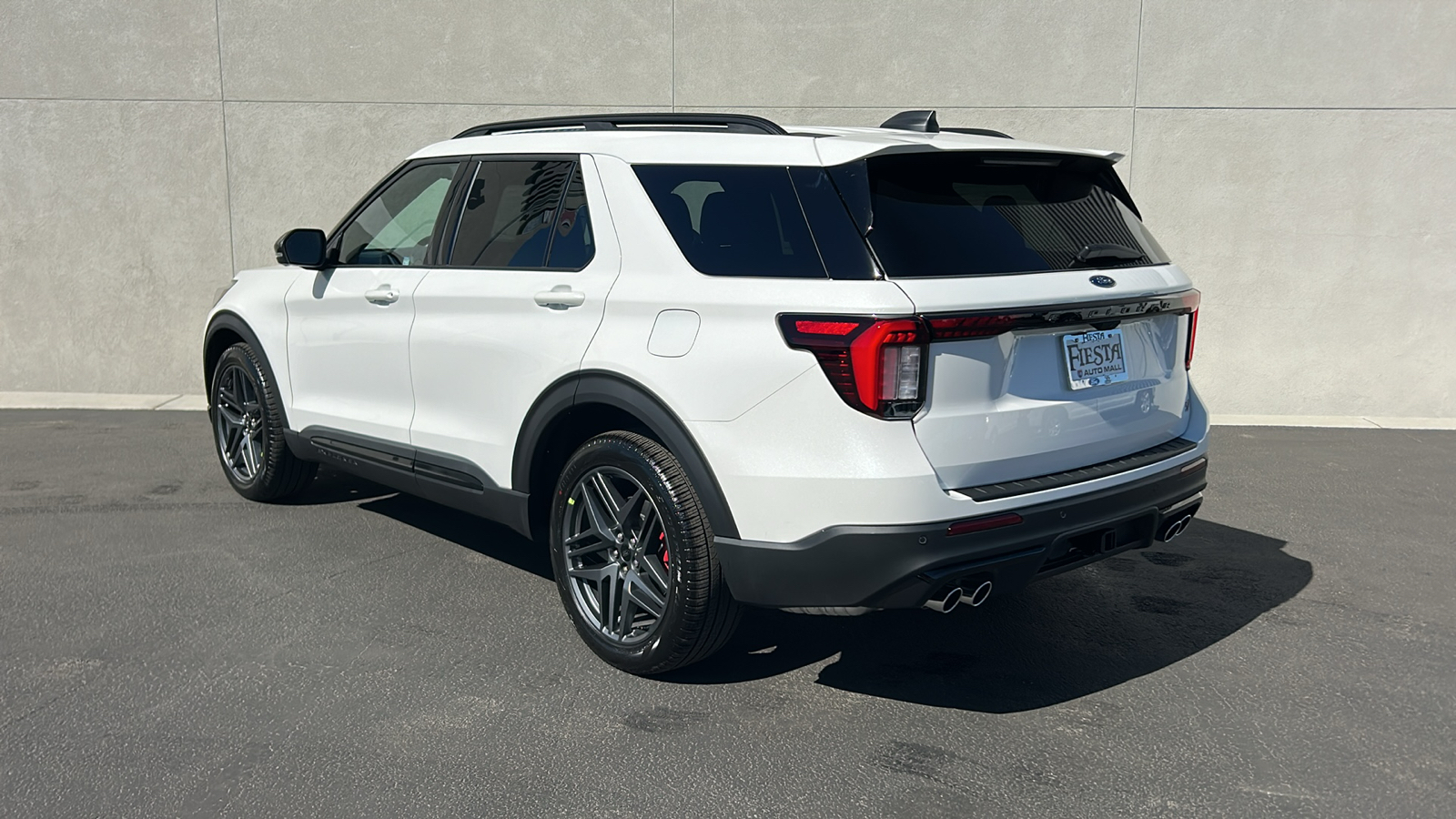 2025 Ford Explorer ST 2