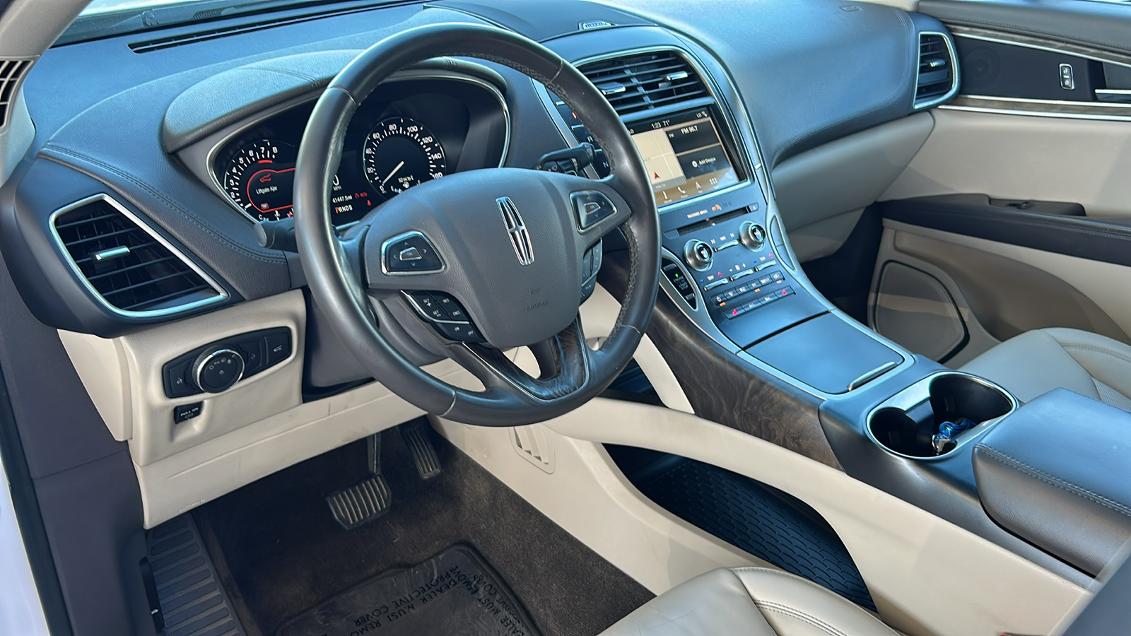 2018 Lincoln MKX Select 23