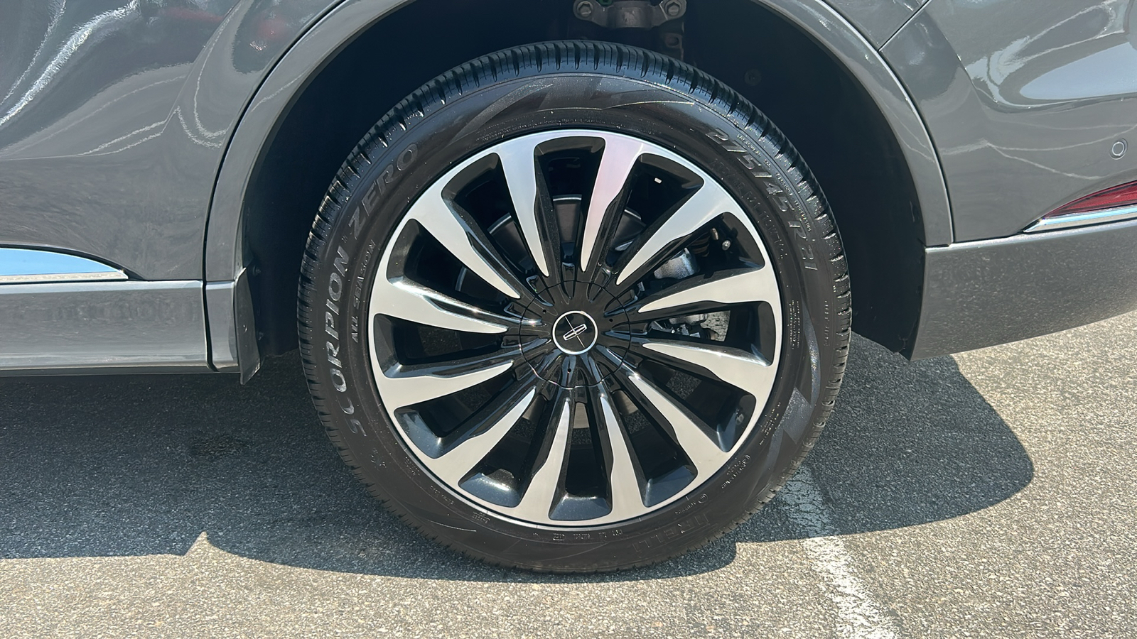 2023 Lincoln Aviator Plug-In Hybrid Black Label Grand Touring 10