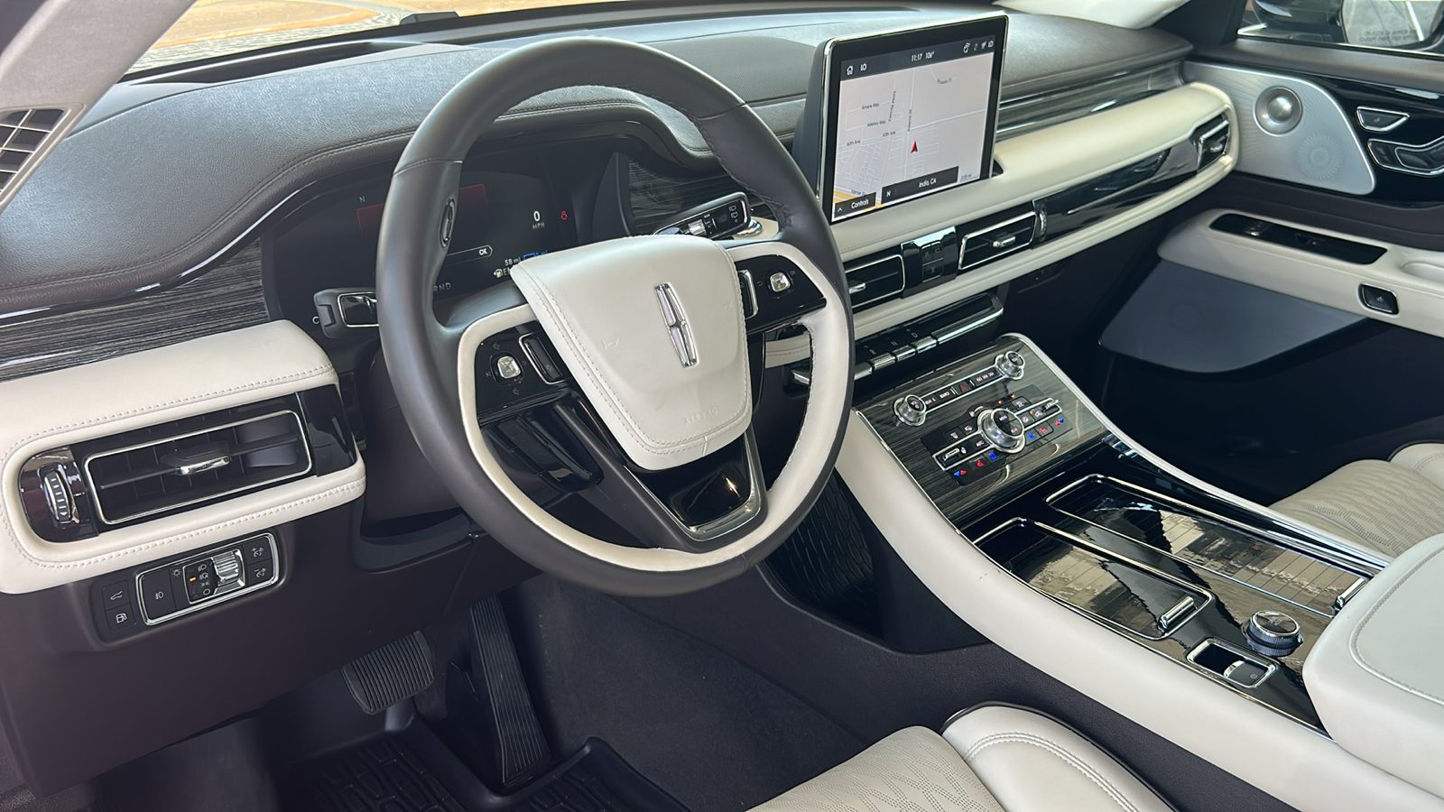 2023 Lincoln Aviator Plug-In Hybrid Black Label Grand Touring 22