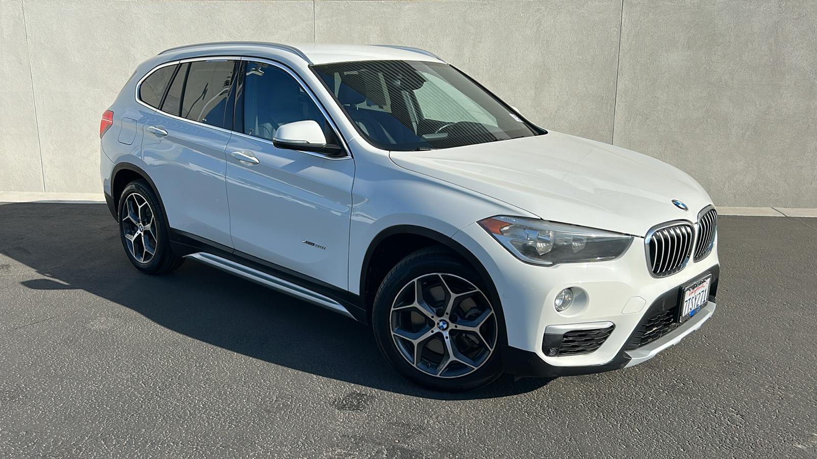 2016 BMW X1 xDrive28i 1