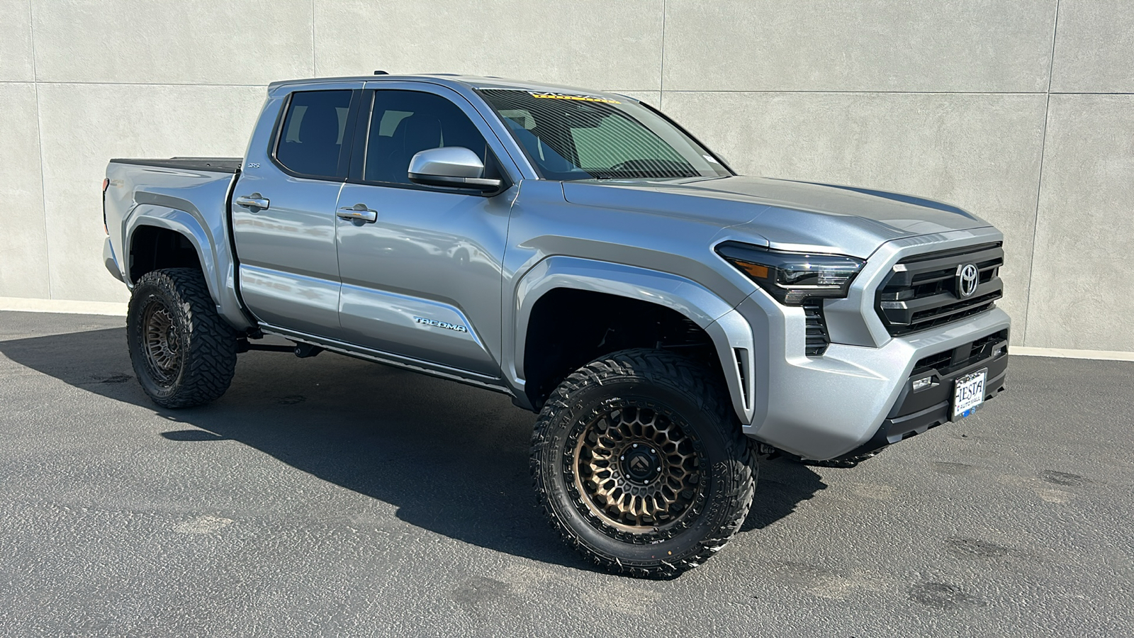 2024 Toyota Tacoma SR5 1