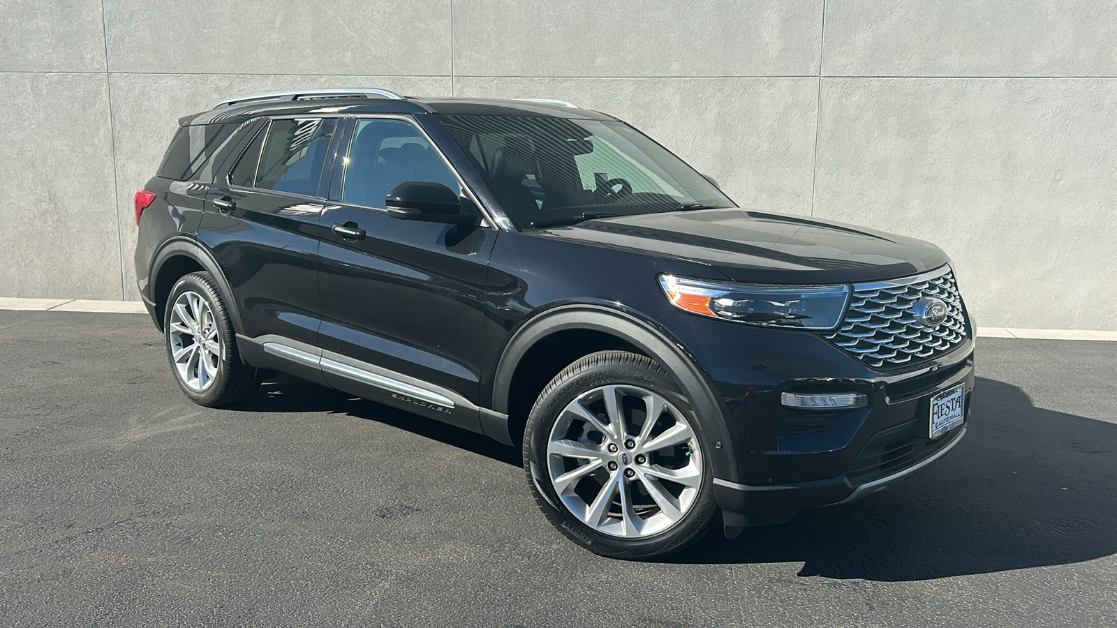 2021 Ford Explorer Platinum 1