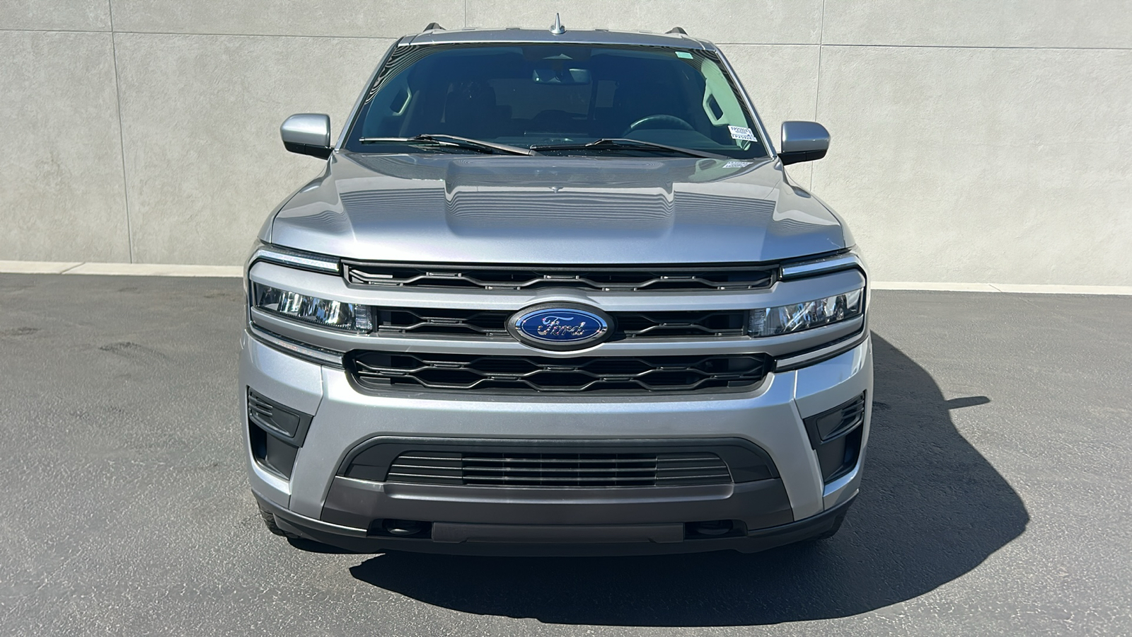 2022 Ford Expedition Max XLT 2