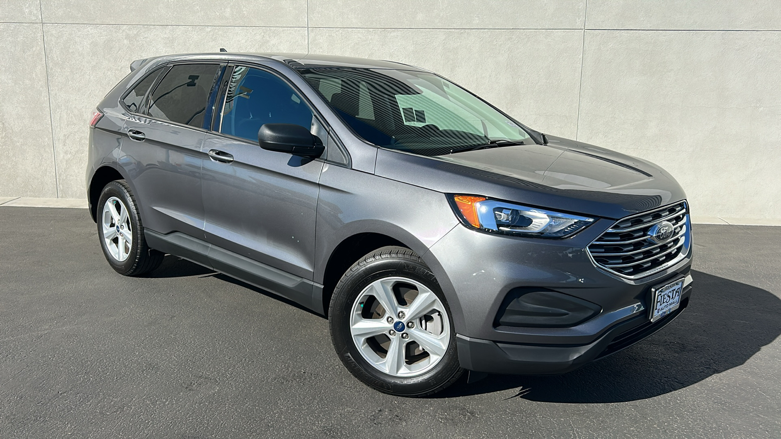 2021 Ford Edge SE 1