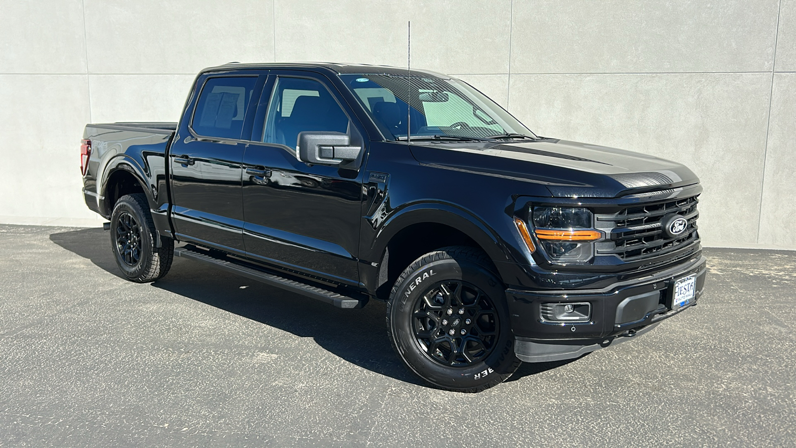 2024 Ford F-150 XLT 1