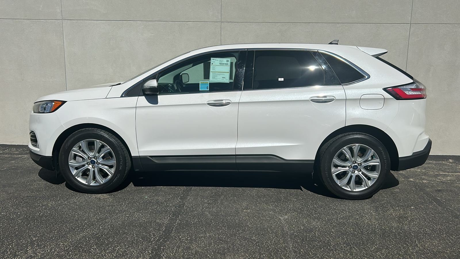 2021 Ford Edge Titanium 5