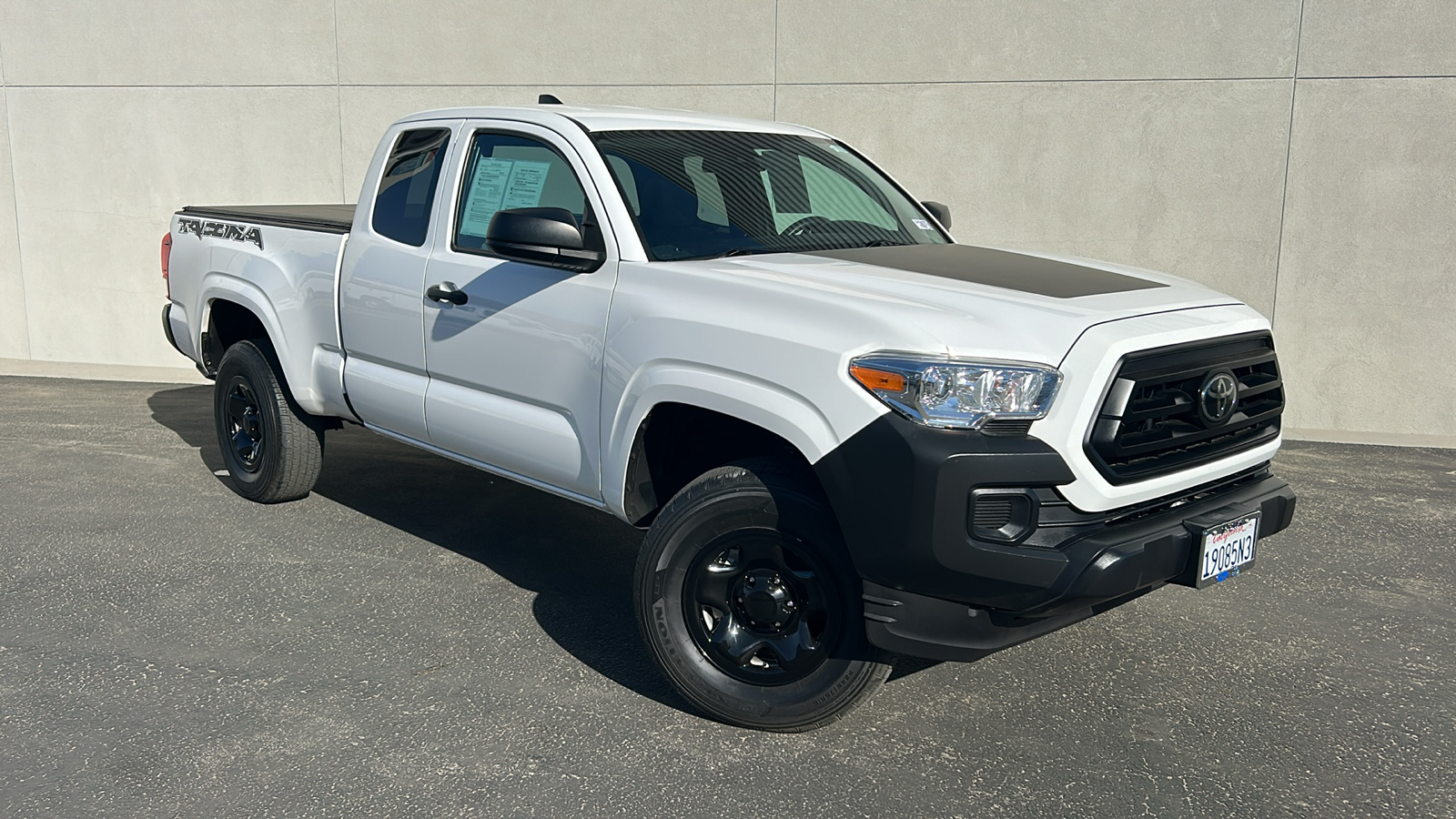 2022 Toyota Tacoma SR 1